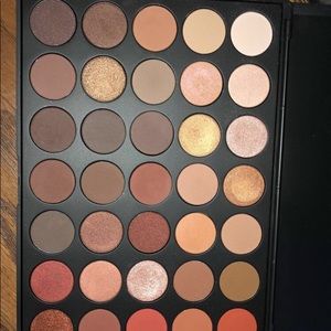 Morphe 350 eyeshadow palette